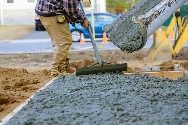 Best Concrete Driveway Installation in Elk Ridge, UT
